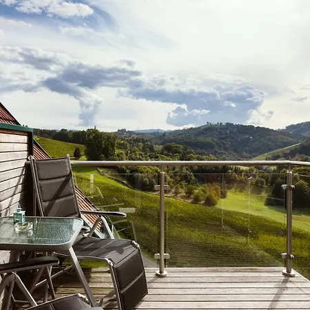Weingut Familie Danko Apartment *